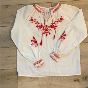 Vintage embroidered peasant blouse from the 70’s